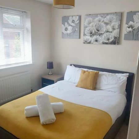 Ashford Holiday Home Smithy Drive Sleeps 5 Free Wifi And Vehicle Parking Kingsnorth エクステリア 写真