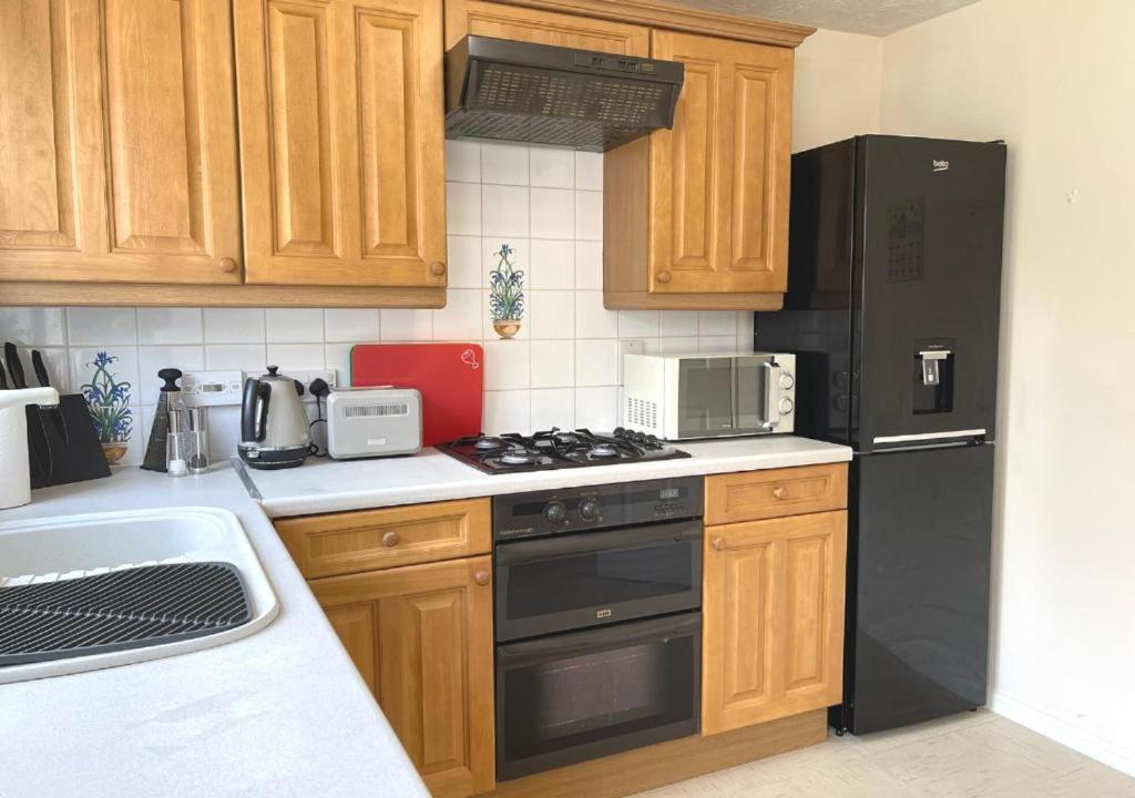 Ashford Holiday Home Smithy Drive Sleeps 5 Free Wifi And Vehicle Parking Kingsnorth エクステリア 写真